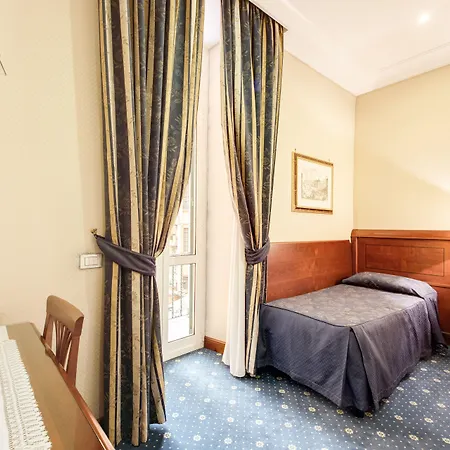 Artorius Hotel 2*