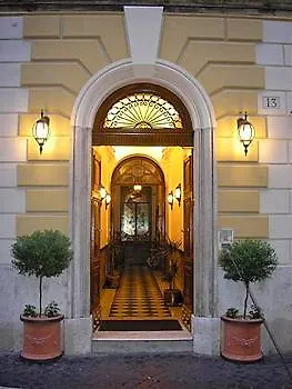 Artorius Hotel 2*