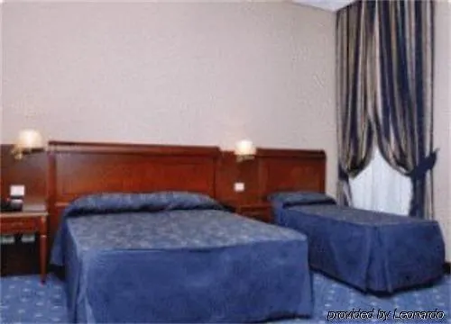 阿托黎斯酒店 2* 罗马